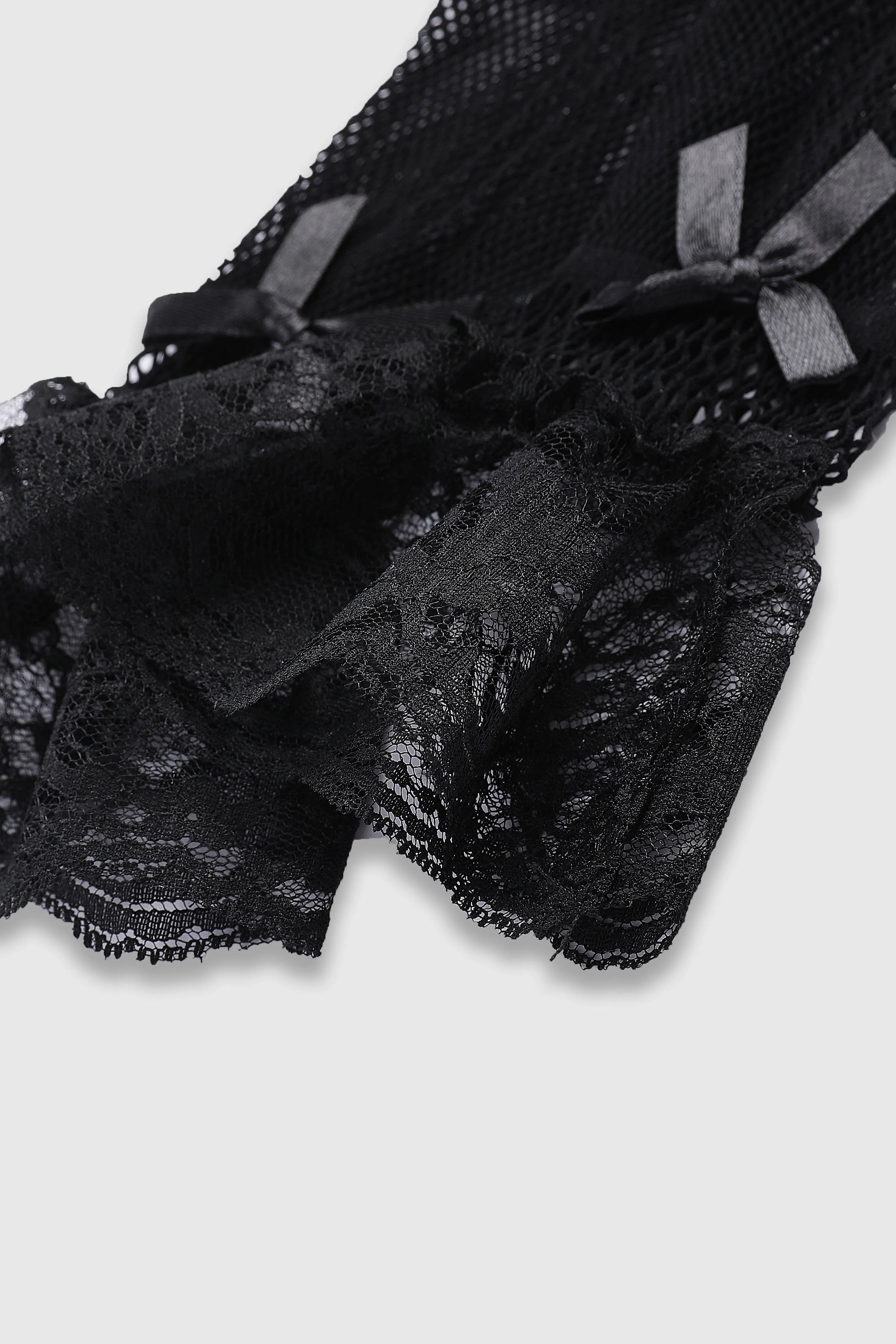 9.45" Ruffled Lace Mesh Gloves