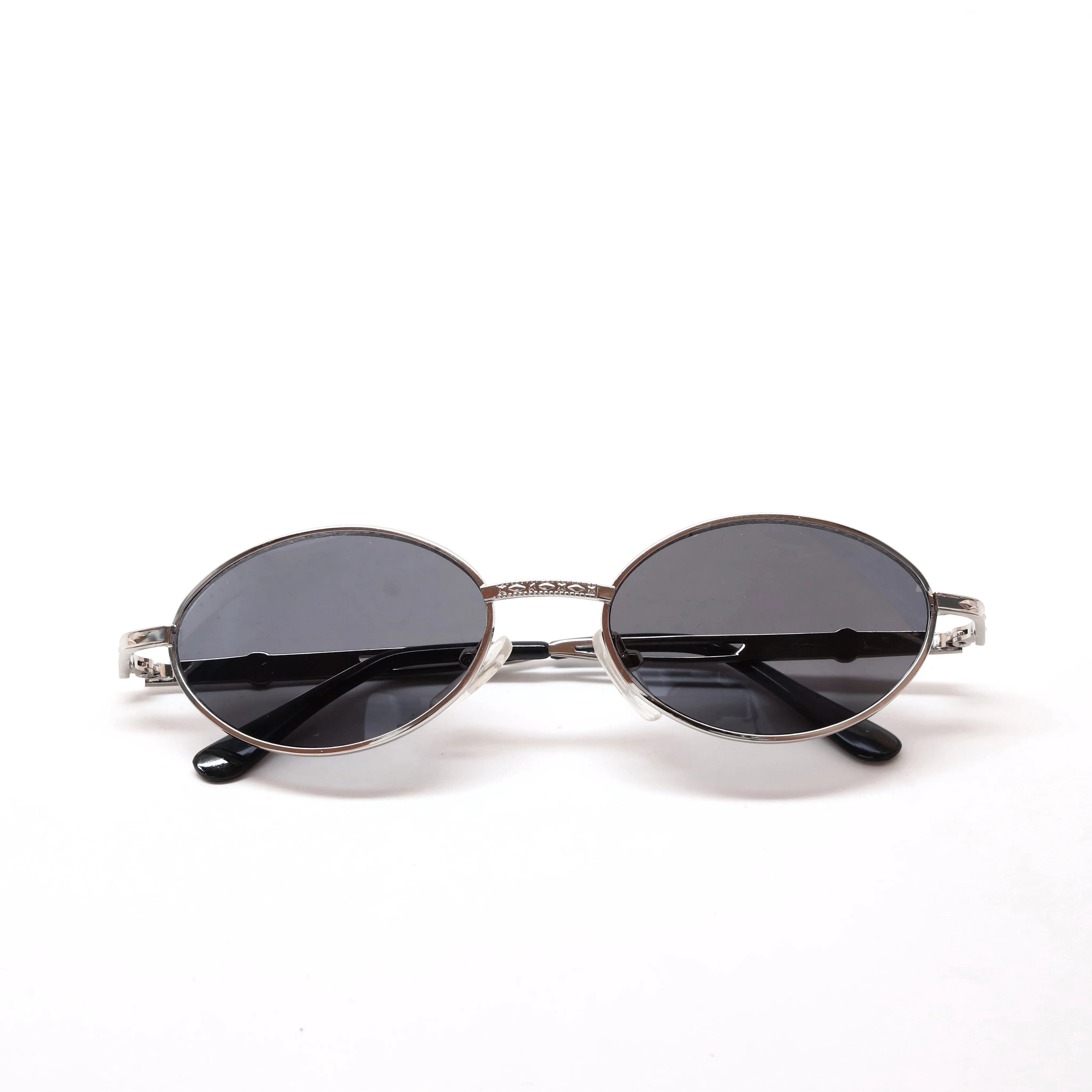 Vintage MINI Small Size 1992 Neo Santa Fe Oval Frame Sunglasses - Silver